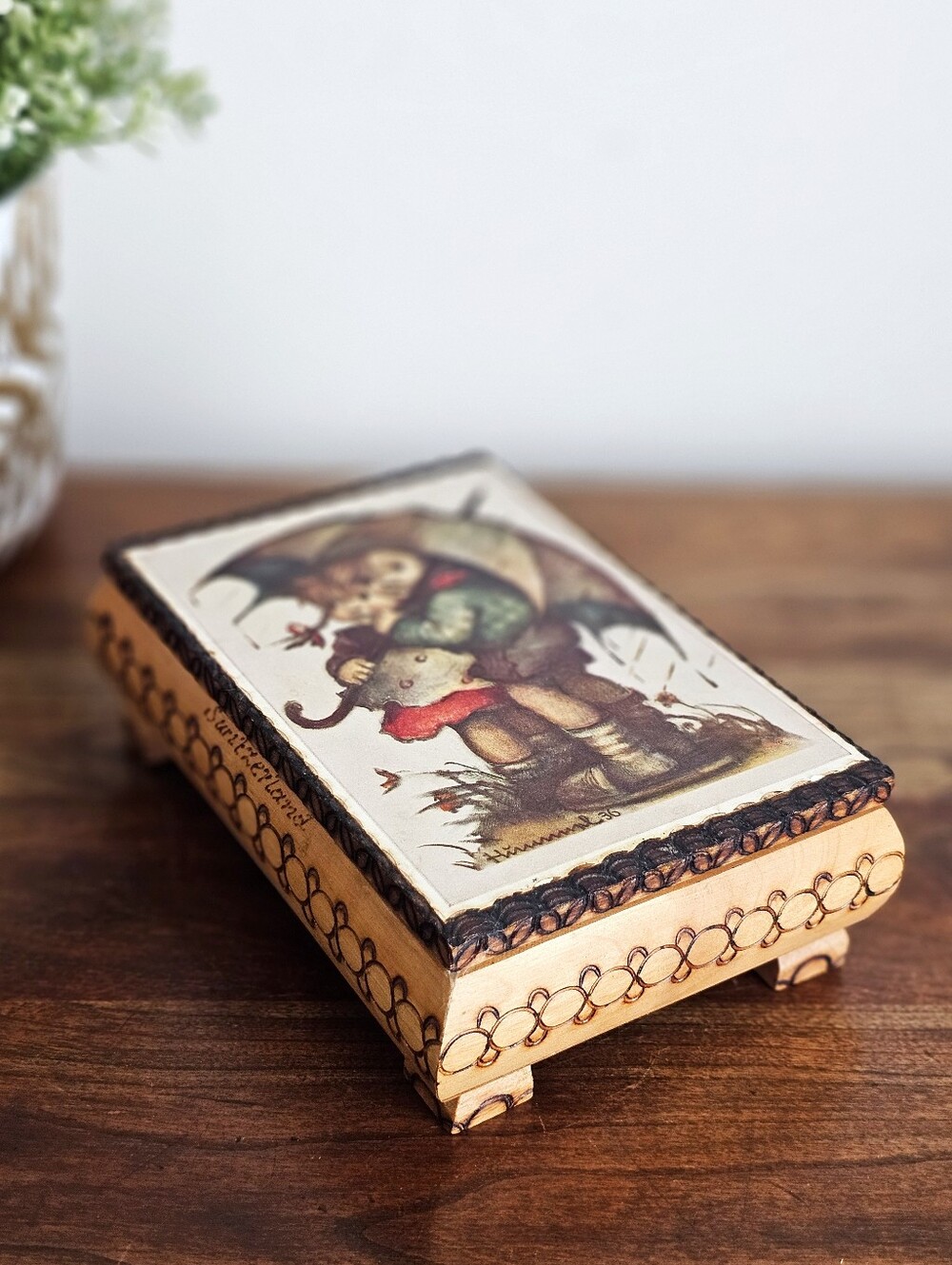 🎵 Vintage Swiss Music Box Wooden Jewelry Trinket Box Hummel Child Umbrella